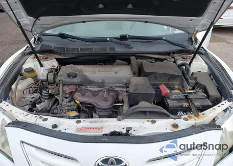 2009 Toyota Camry Xle z USA, uszkodzony, nr VIN 4T1BE46K09U882637